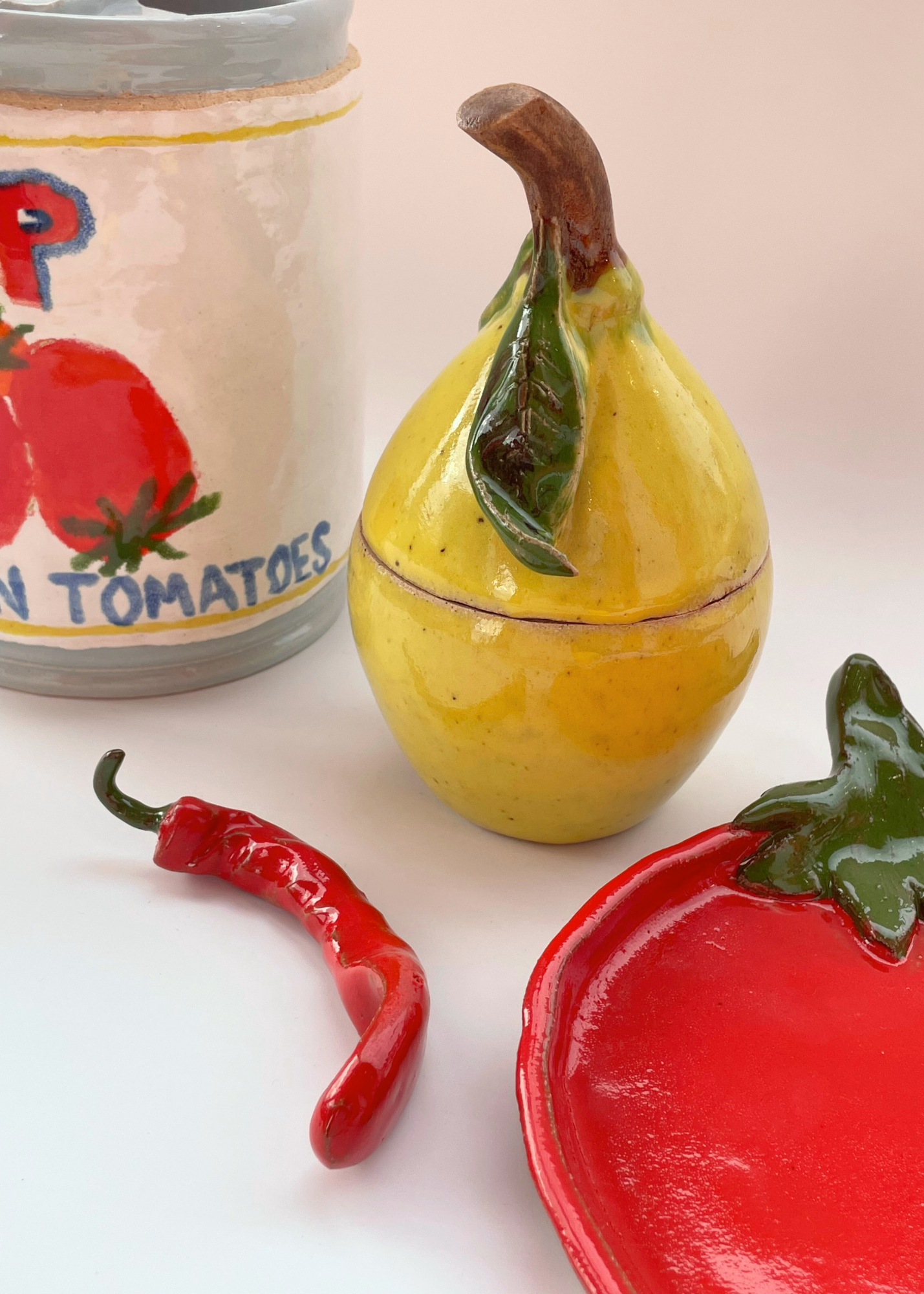 DINICOLA CERAMICS ASBURY PARK TOMATO UTILITY CAN – Interwoven