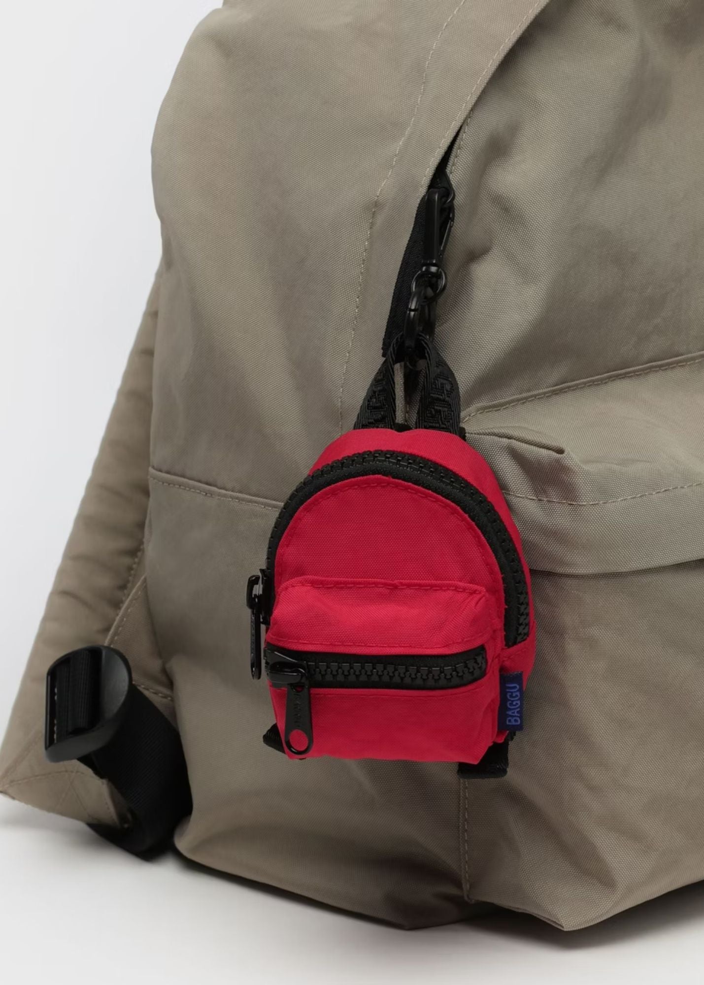 BAGGU BACKPACK CHARM