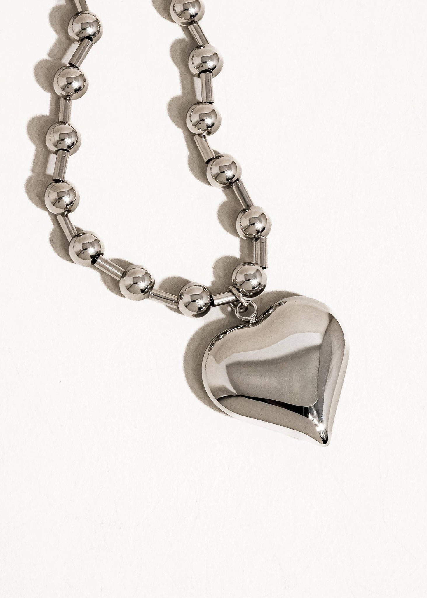 STATEMENT HEART CHARM ON BALL CHAIN NECKLACE