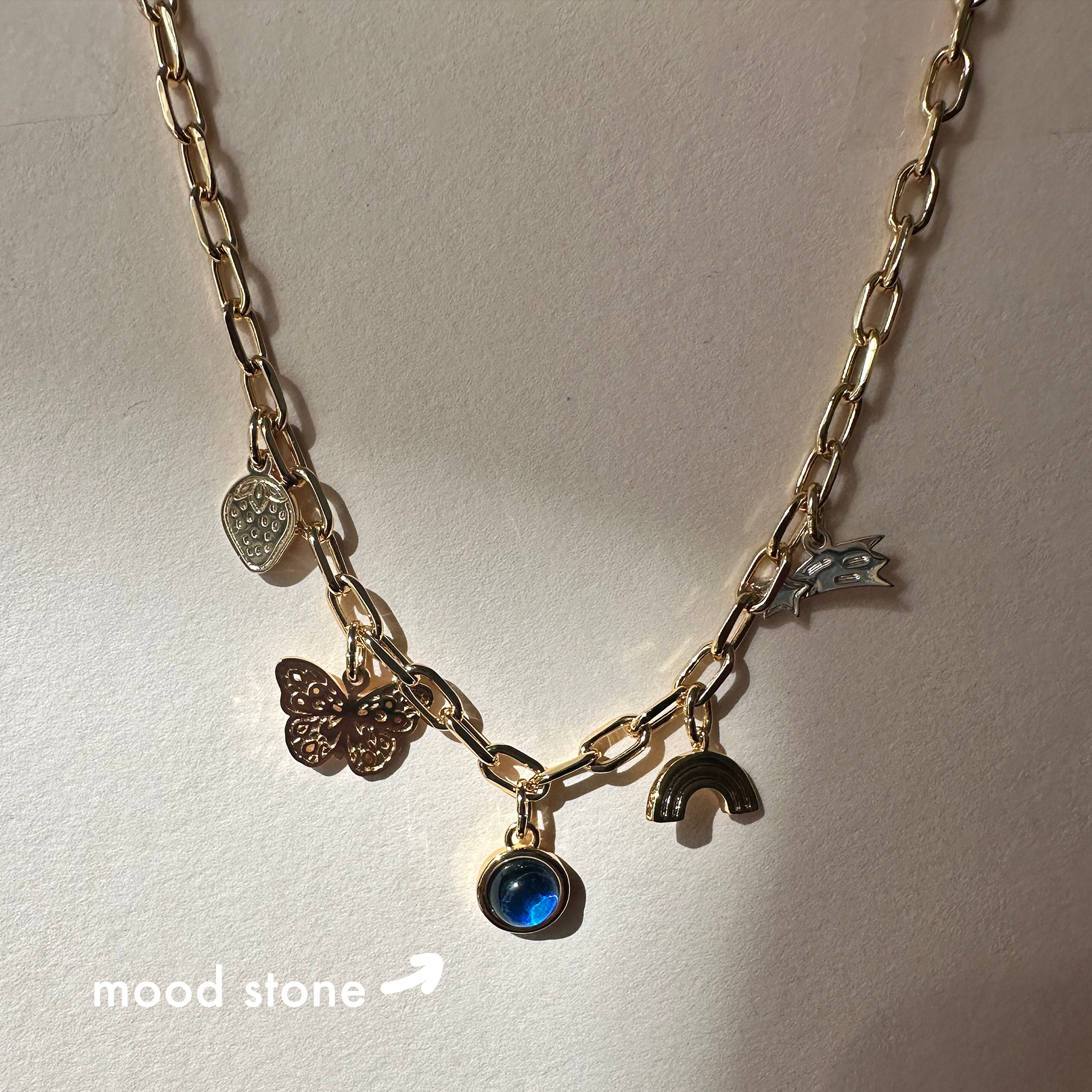 COLOR-CHANGING MOOD STONE CHARM