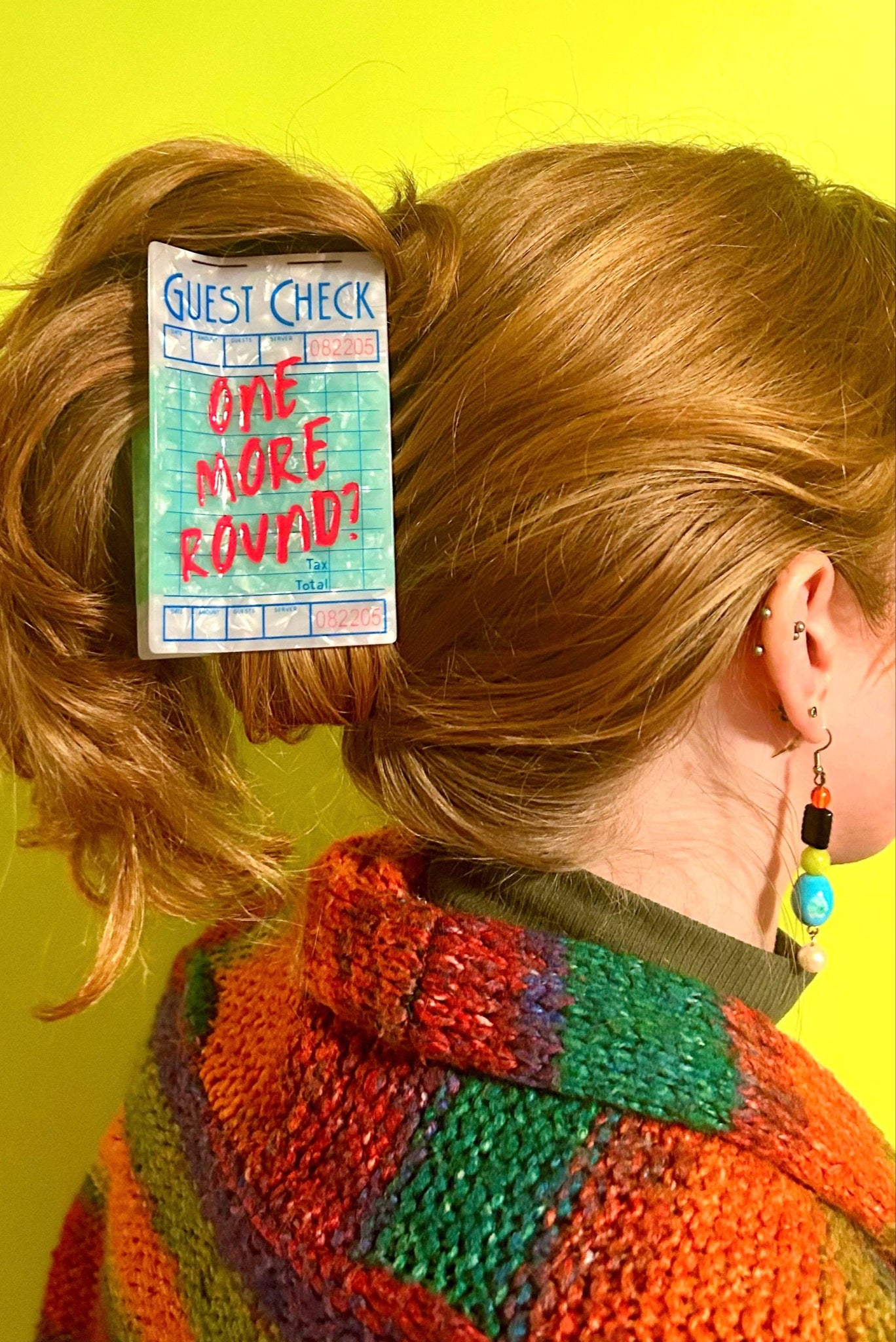 GUEST CHECK HAIR CLAW