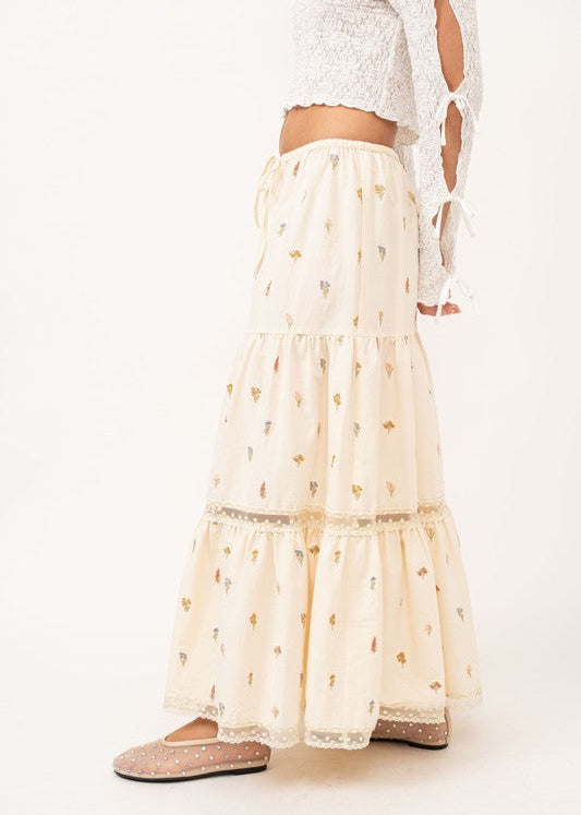 DAISY EMBROIDERED MAXI SKIRT