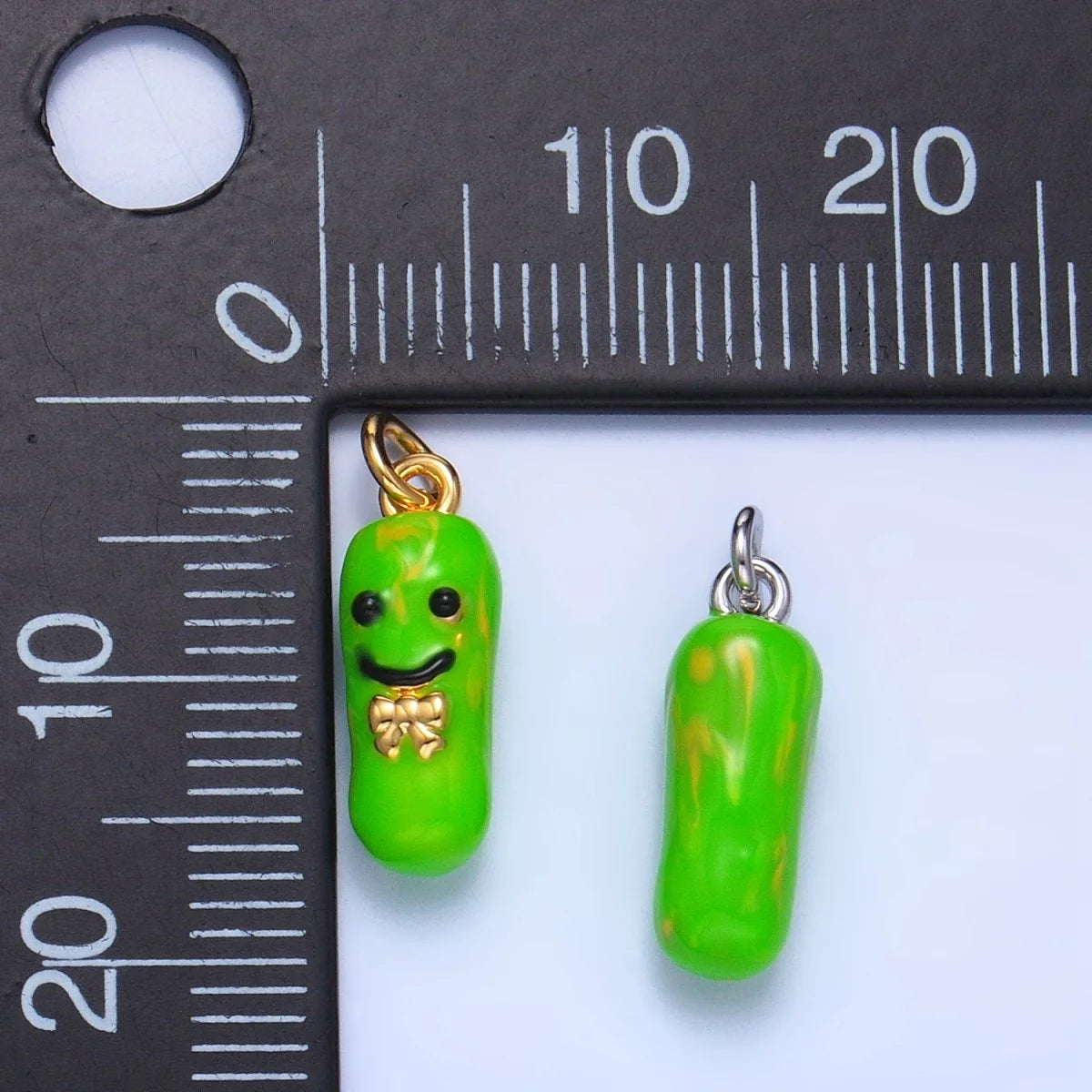 ENAMEL PICKLE BOW CHARM