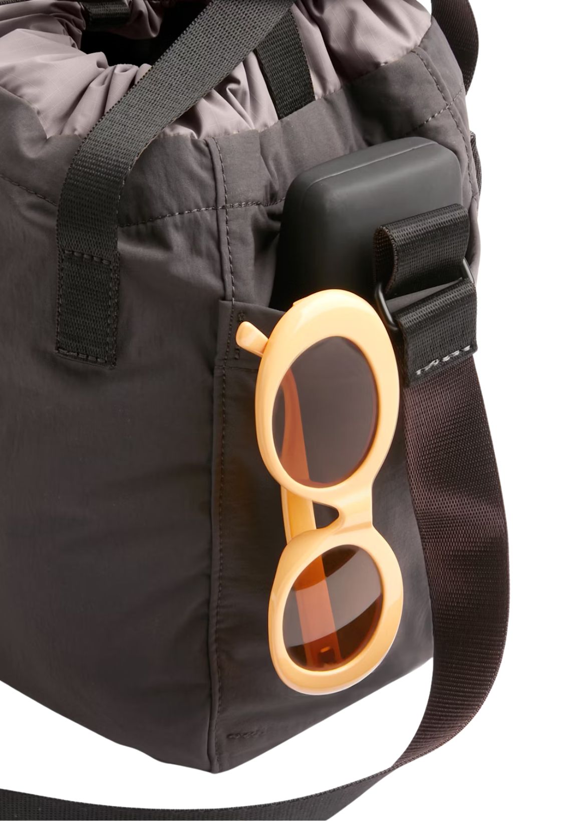 BELLROY CINCH BUCKET BAG