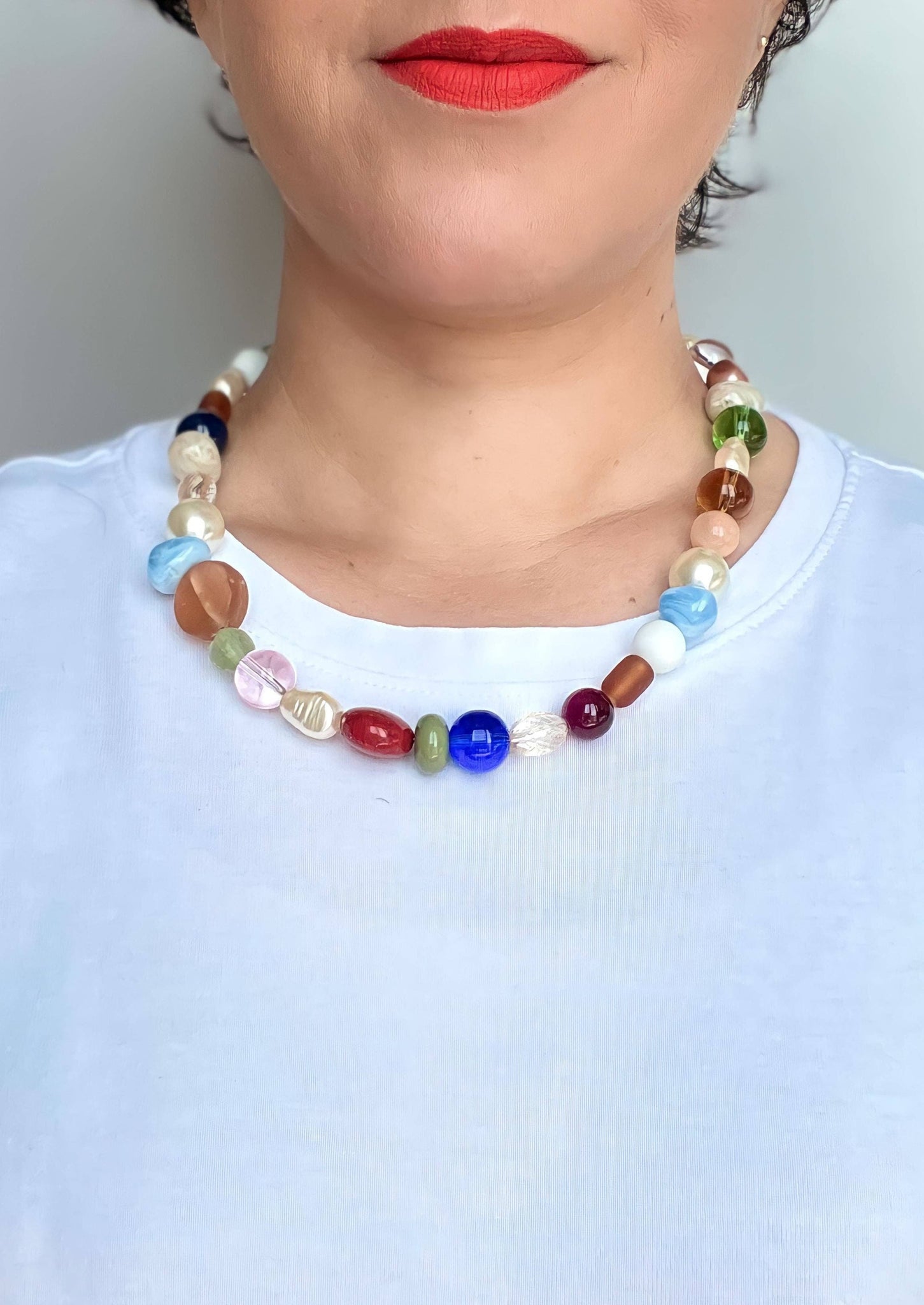 DRESS-UP BEADED NECKLACE