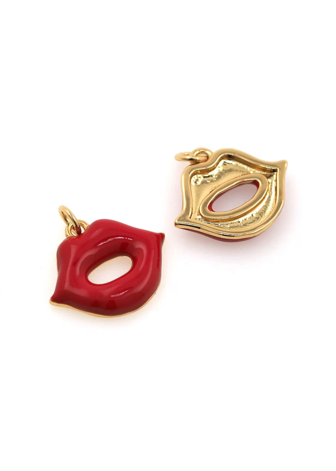 LIPS CHARM