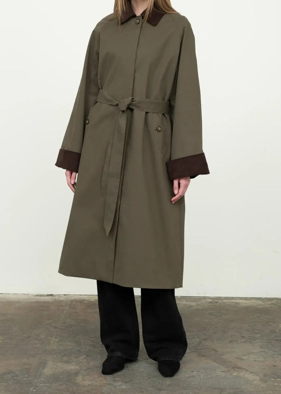 HELENE ON A TRIP CORD TRENCH