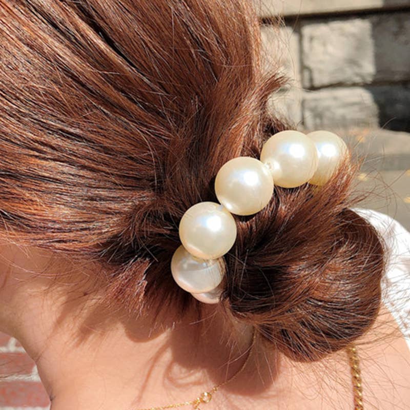 PEARL HAIR SCRUNCHIE