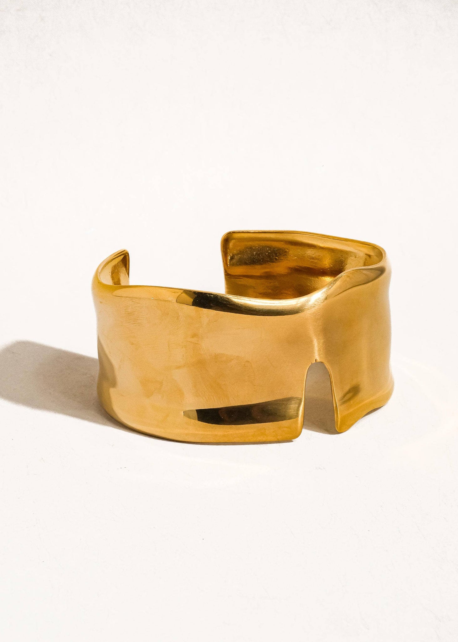 CLYDE ABSTRACT BOLD BANGLE BRACELET