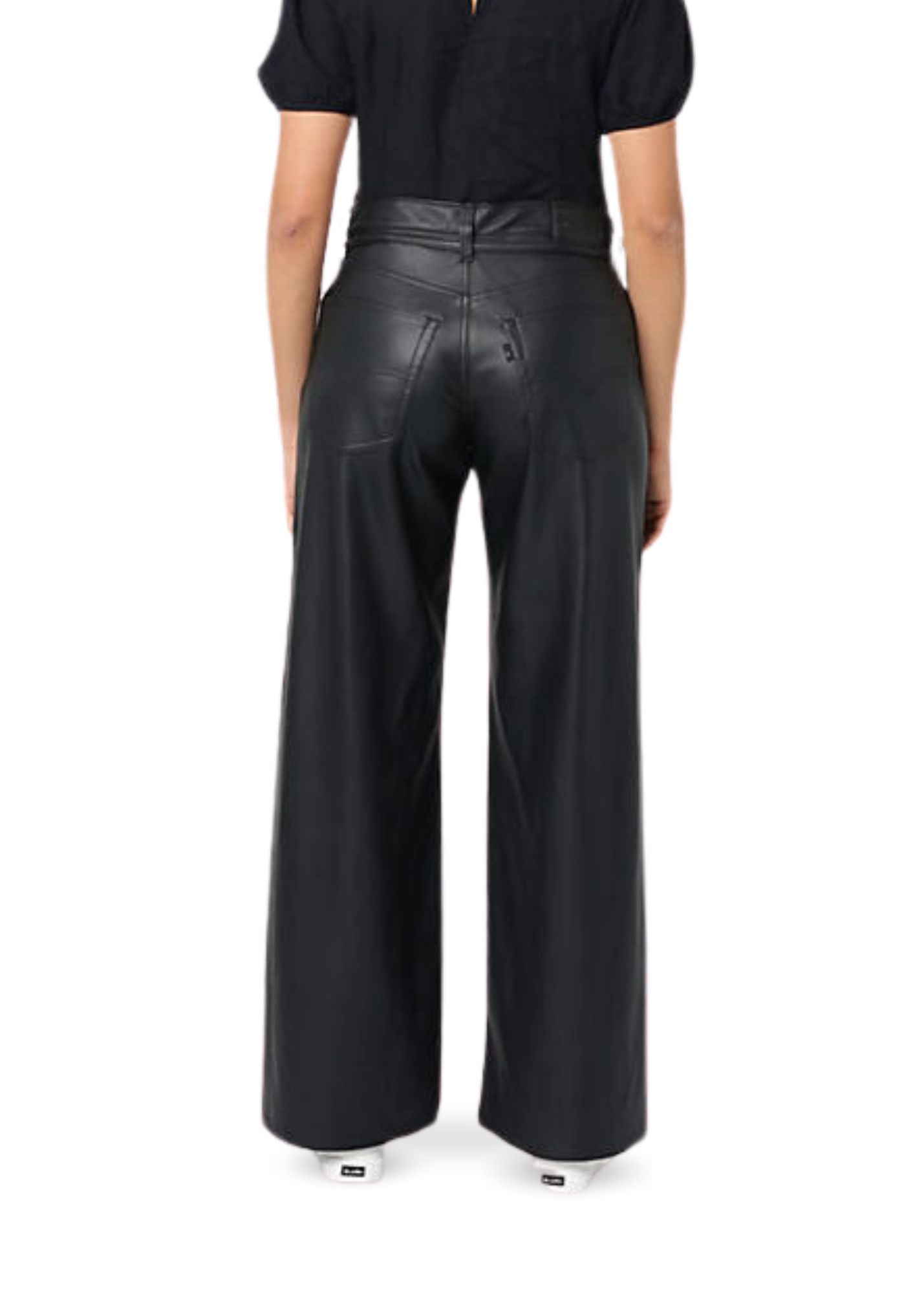 LEVI'S XL STRAIGHT FAUX LEATHER NIGHT PANTS – Interwoven