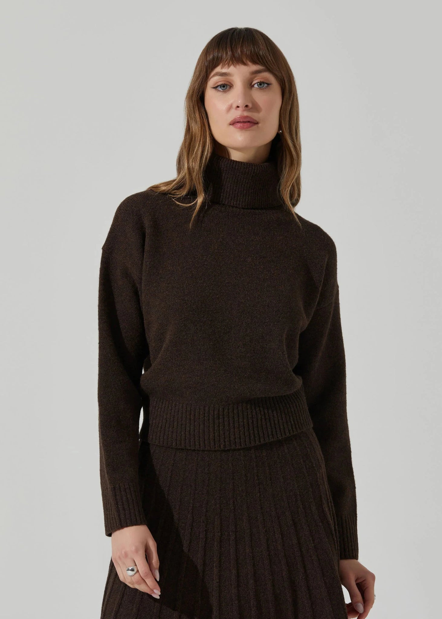 MARE TURTLENECK KNIT SWEATER