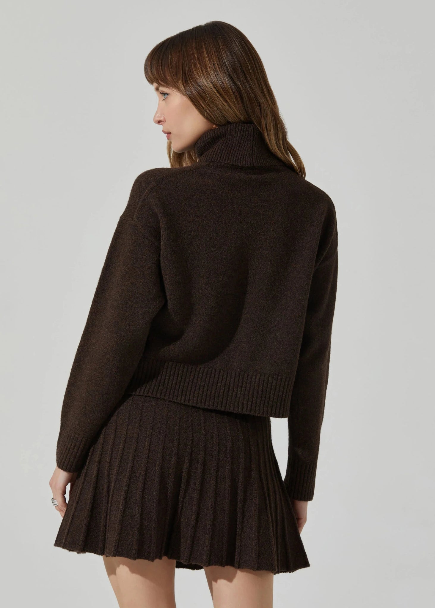 MARE TURTLENECK KNIT SWEATER