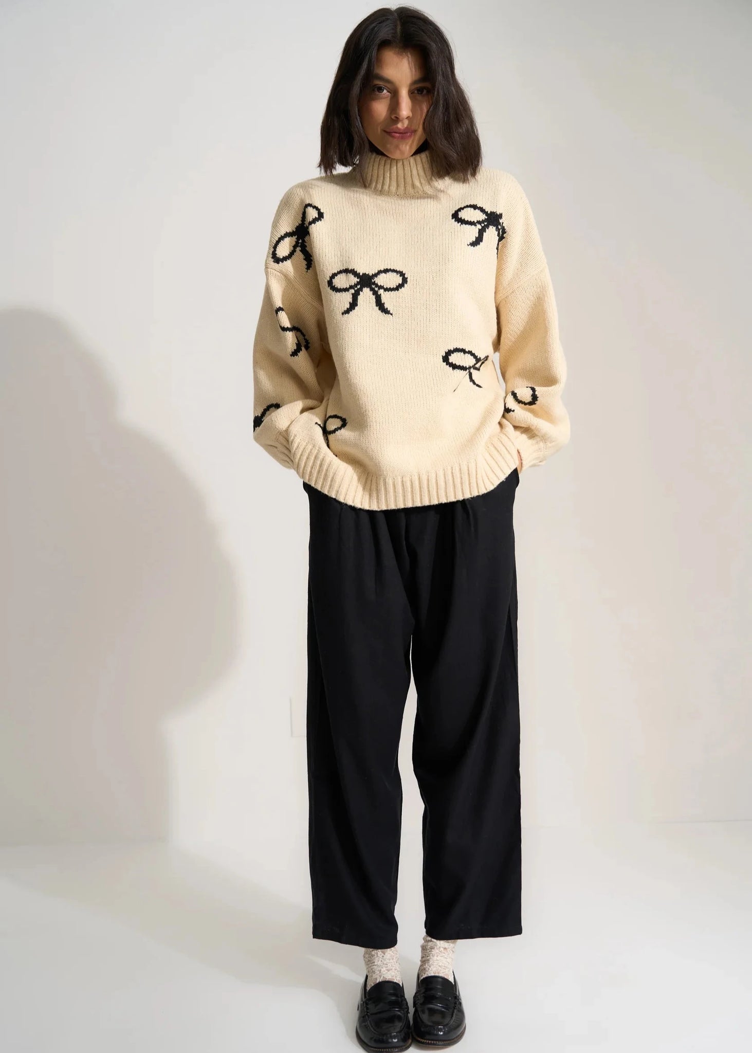 BELA BOW KNIT PULLOVER