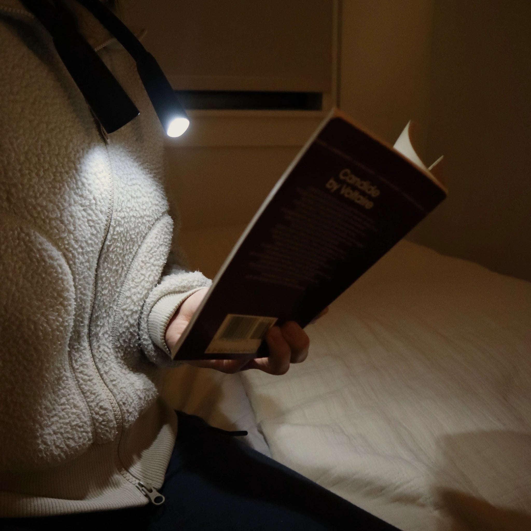 HANDS FREE FLEXIBLE BOOK LIGHT GIFT