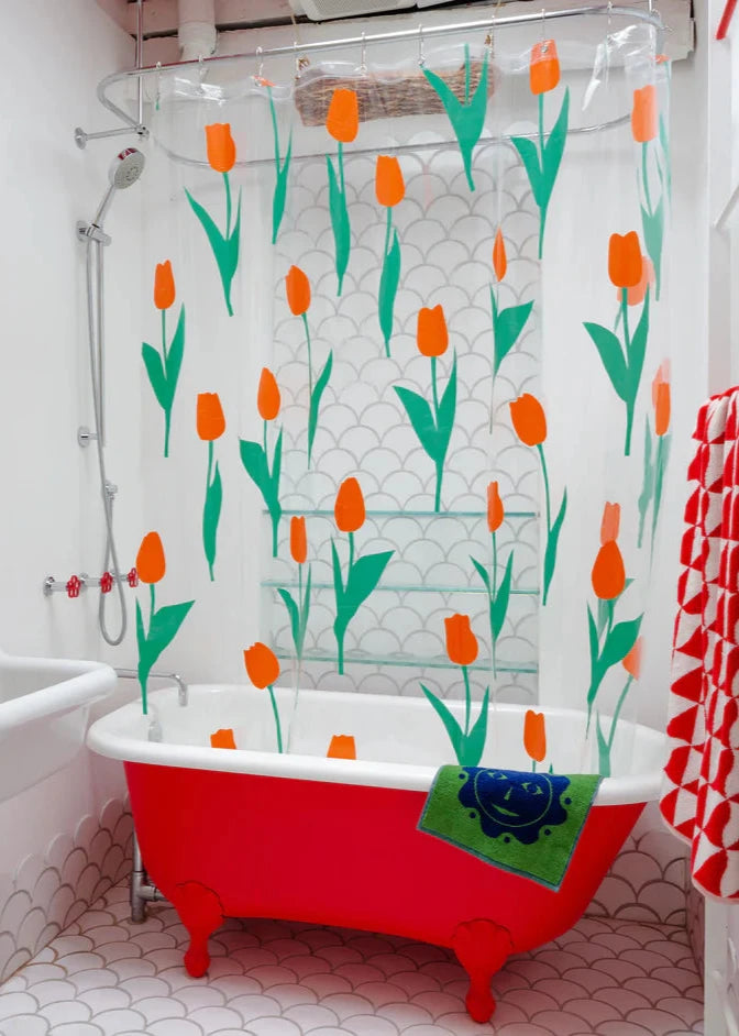 DUSEN DUSEN RED TULIP SHOWER CURTAIN