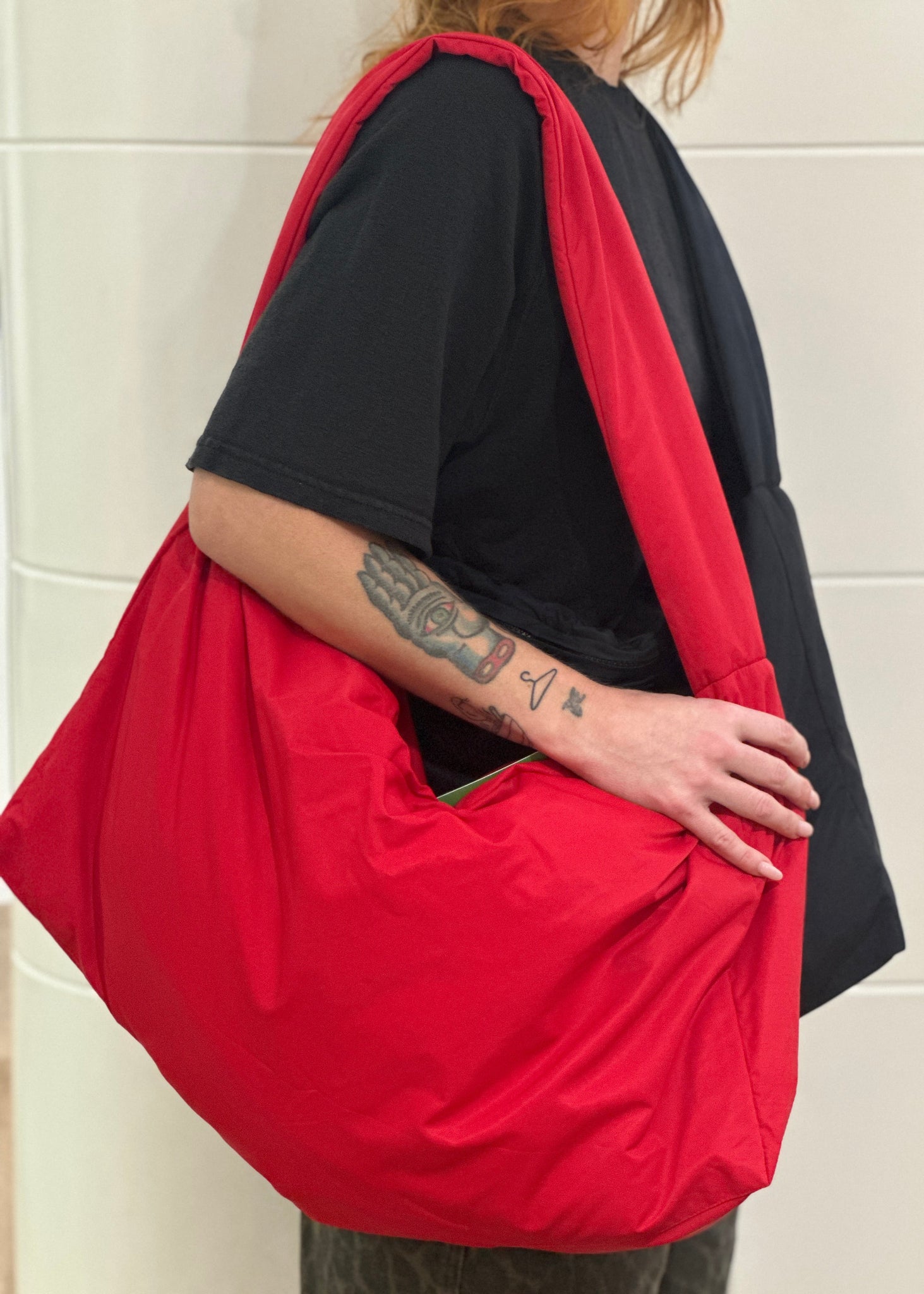 KOKYO RED XL PUFF BAG