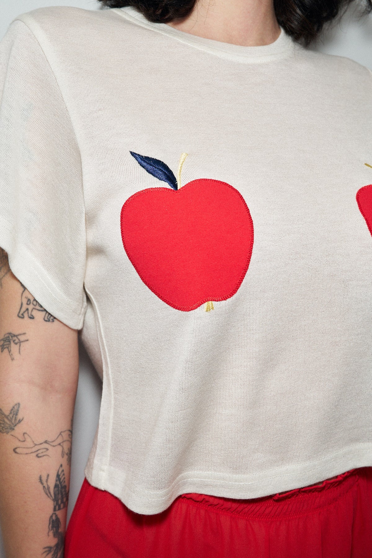 F.B.C. BIG APPLES CROP TEE