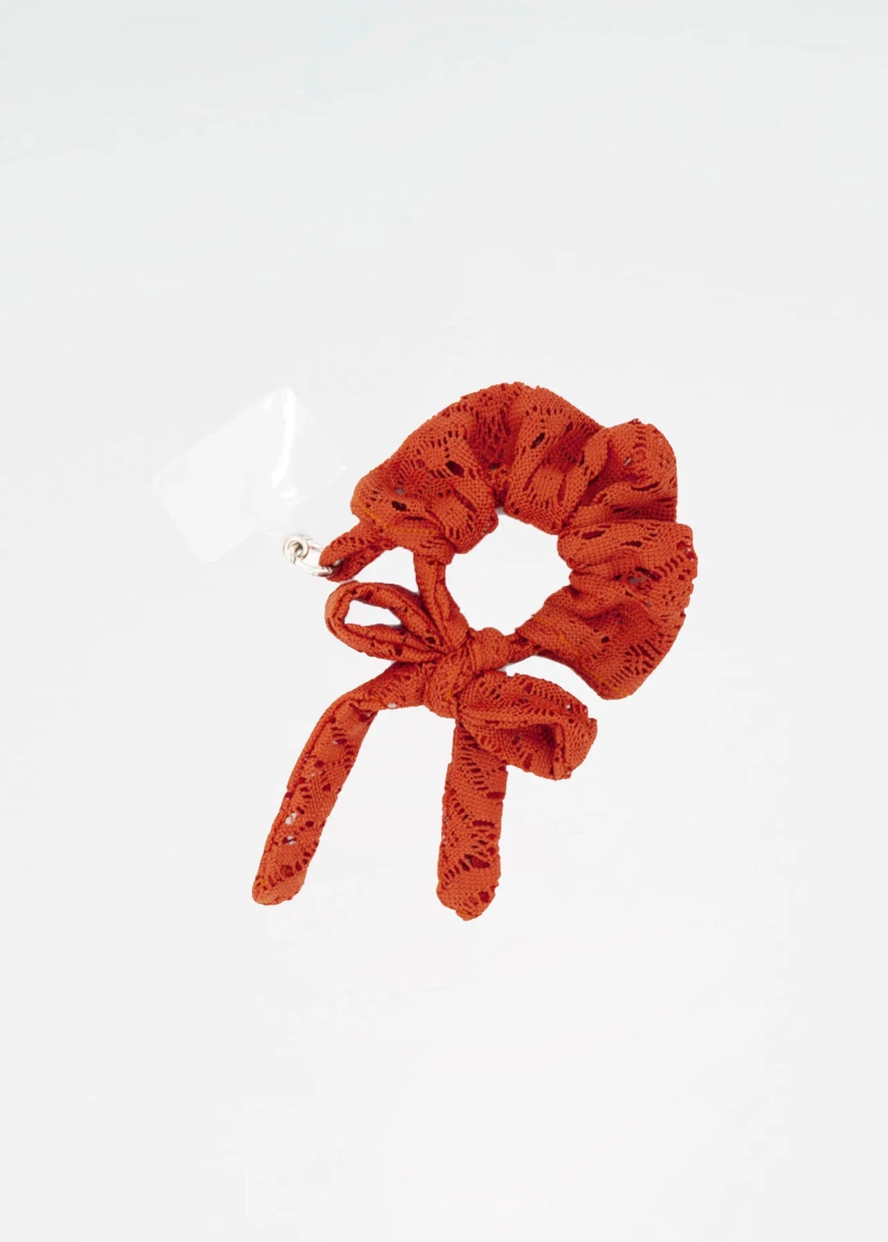 LACE SCRUNCHIE + PHONE HOLDER