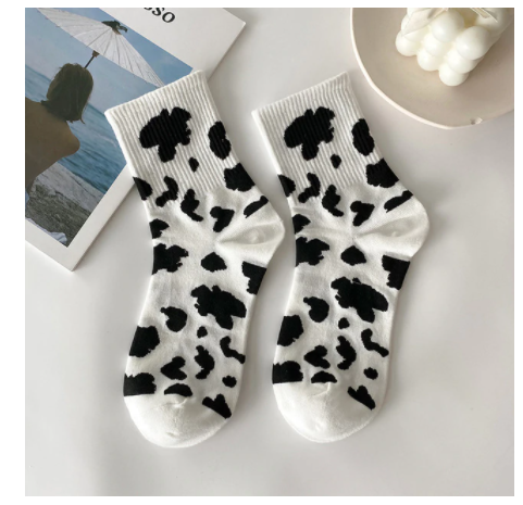 MOO COW PRINT CREW SOCKS