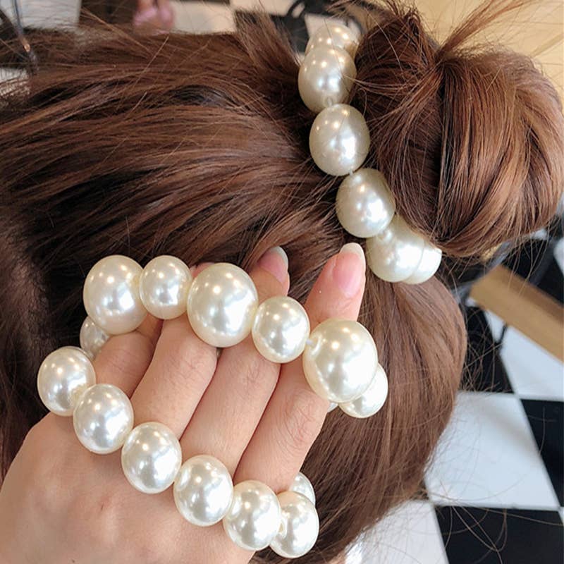 PEARL HAIR SCRUNCHIE