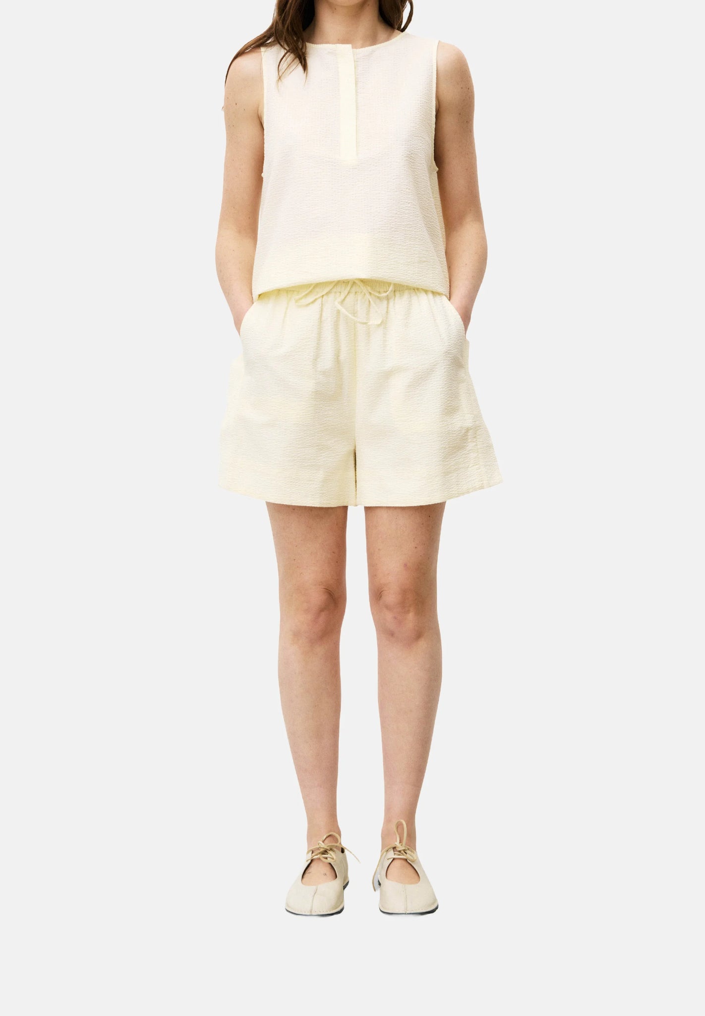 EBRA WOVEN SHORT