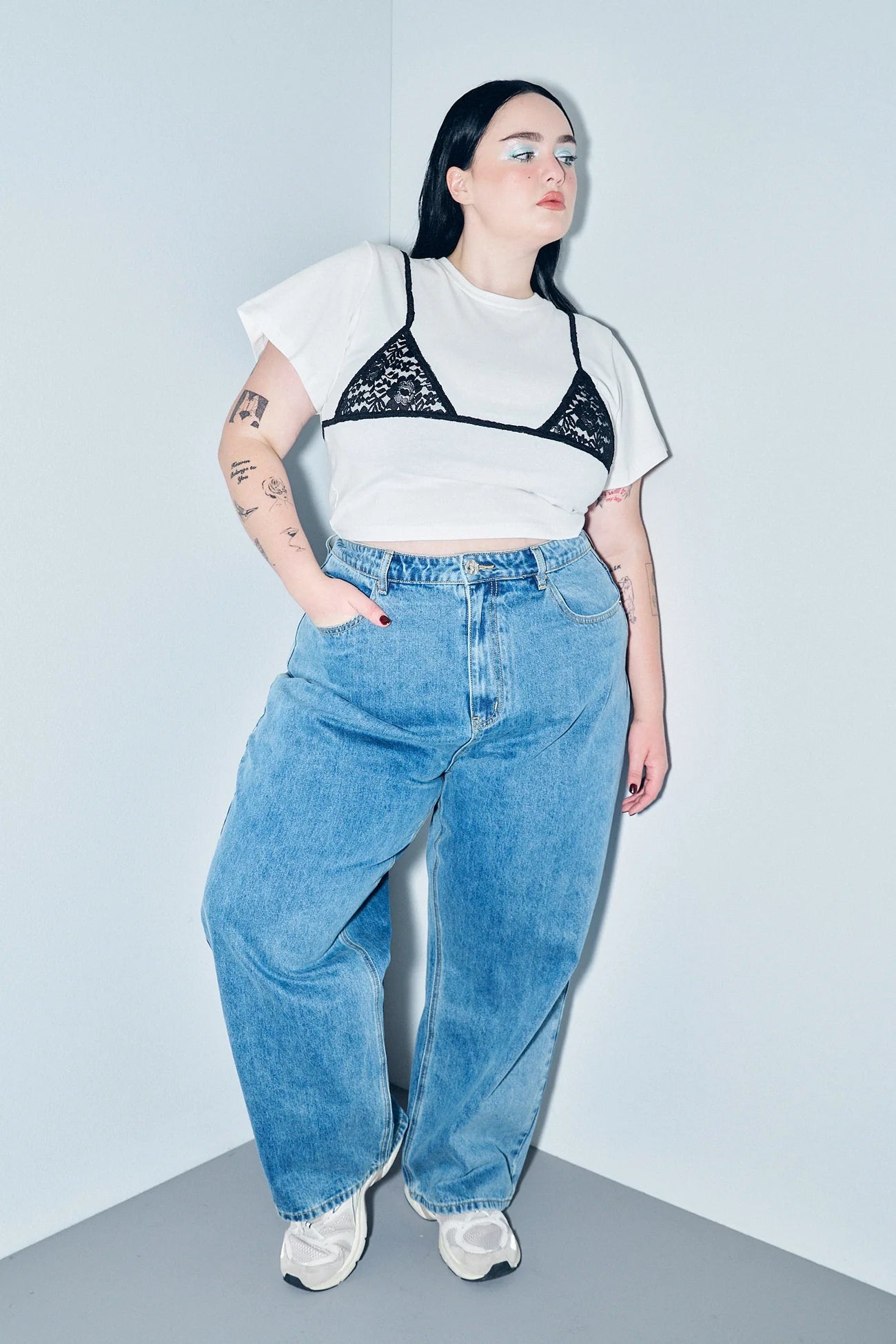F.B.C. BIKINI BOD CROP TEE